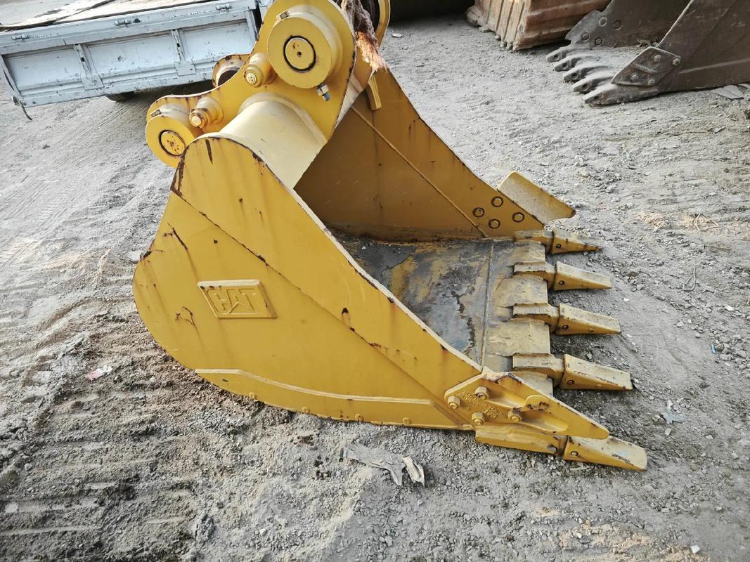 卡特313最新款挖斗 0.6方規(guī)格、70軸開檔280、原車斗軸與油缸適配解析